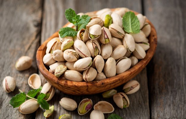 PISTACHIOS | Eat These Foods to Lower Blood Pressure