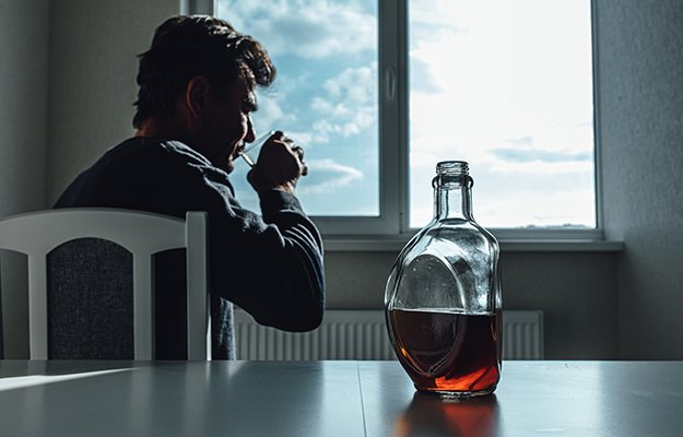 Senior man having issue with alcoholic dependence | 6 Reasons Why Men Lose Interest in Sex