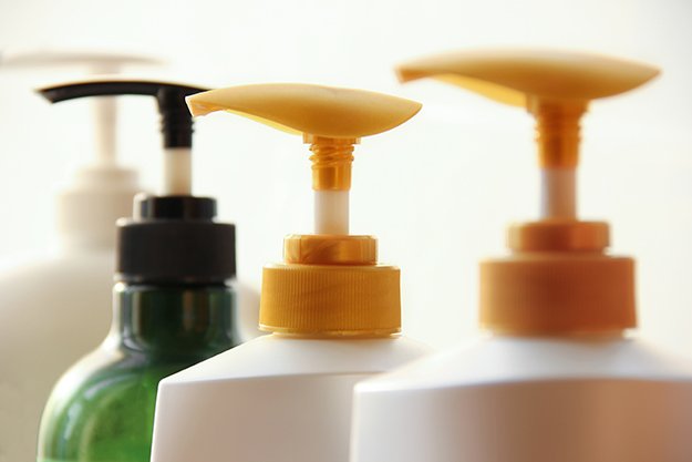 Shampoo-bottles-Shampoos-and-Conditioners-Used-As-DHT-Blockers | How Do DHT Blockers Work In Reversing Hair Loss?