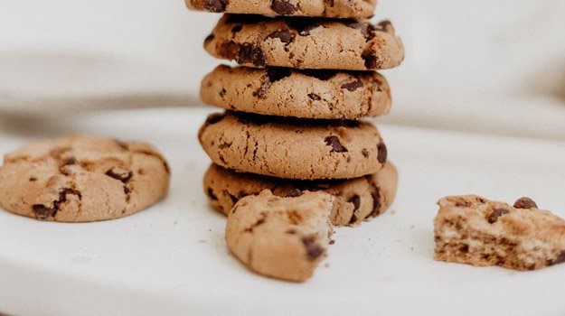 cookie-stack-on-white-plate