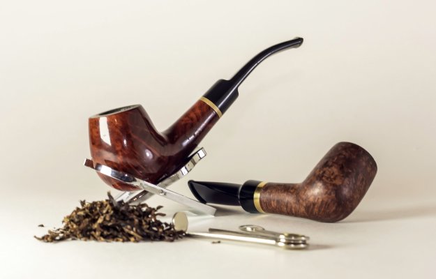 pipes-and-tobaco| What-Causes-Erectile | Tobacco-Usage