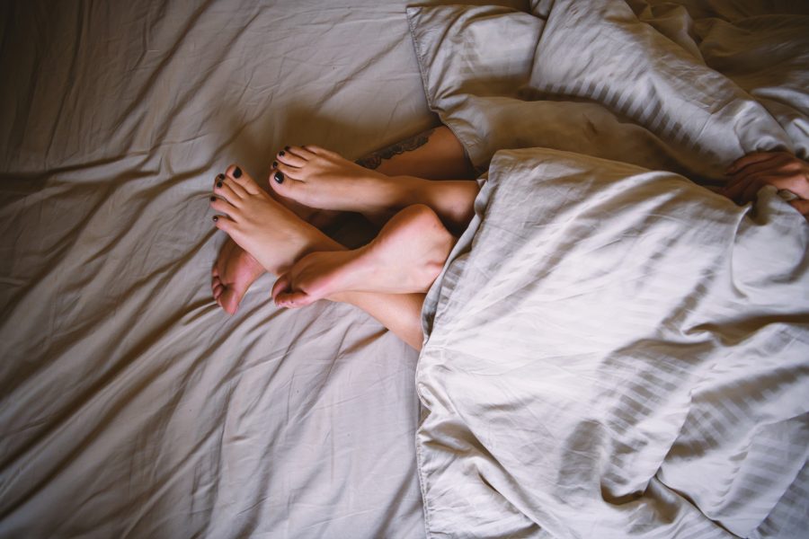 how to naturally last longer in bed